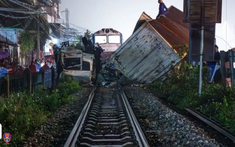 Sau tai nạn tàu SE – xe tải ở Ngọc Hồi, Cục CSGT đưa ra cảnh báo khẩn