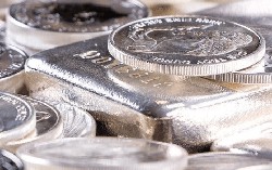 Bank of America dự báo sốc: Bạc có thể lên hơn 300 USD ngay trong năm 2026, nhà đầu tư cần lưu ý một điều