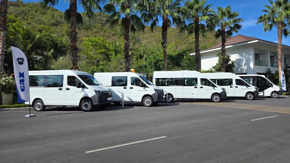 GAZ thiết lập chuẩn 5 sao mới cho vận chuyển hành khách tại Việt Nam