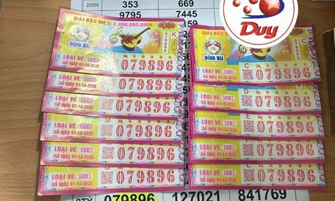 Một thợ bạc tại TP HCM trúng 11 tờ vé số giải độc đắc