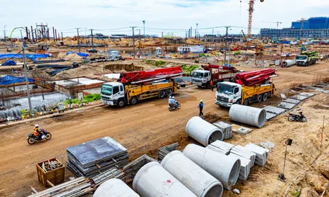 Tiến độ gây sốc tại đại đô thị lớn nhất của Sun Group ở Vũng Tàu: Hơn 4.000 công nhân xây dựng, công viên nước lớn nhất miền Nam sắp mở, giá nhà phố vượt 200 triệu đồng/m2