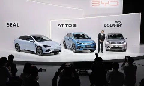 Xuất khẩu hơn 1 triệu xe, tăng trưởng 28% trong năm 2025: Một hãng xe Trung Quốc chính thức vượt qua Tesla để trở thành nhà sản xuất xe điện lớn nhất thế giới