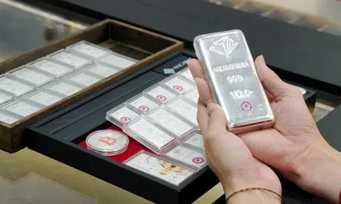 ‘Bạc ở Việt Nam không khan hiếm, mà do năng lực sản xuất hiện không phục vụ kịp nhu cầu’