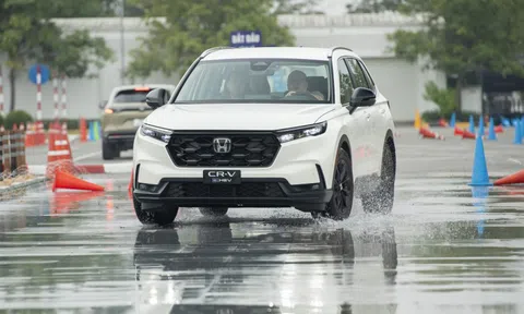 Giá bán Honda CR-V hybrid lắp ráp trong nước chính thức được công bố: Bản L giá 1,17 tỷ đồng, bản RS gần như không thay đổi