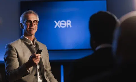 Hutch Hutchison: "Cha đẻ" Vertu hay nhà sáng lập điện thoại xa xỉ XOR?