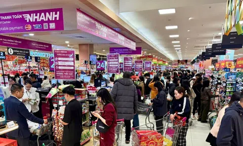 Siêu thị mở cửa xuyên Tết, kiểm nghiệm ngẫu nhiên ngàn sản phẩm