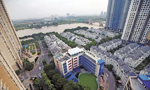 Bất động sản 2026: Rời "xương sống" ngân hàng, tìm vốn trên sàn