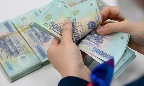 Doanh nghiệp địa ốc trả lương lãnh đạo ra sao trong năm 2025?