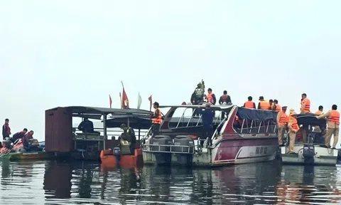 Thủ tướng giao Bộ Công an chỉ đạo điều tra nguyên nhân vụ lật tàu khách trên hồ Thác Bà