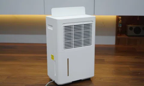 Nồm ẩm miền Bắc đến thật rồi - mẫu máy hút ẩm nhỏ gọn, giá 6,8 triệu này sẽ là lời giải cho ngôi nhà của bạn