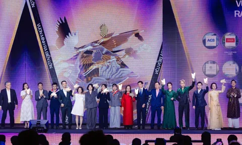 Vươn tầm, tử tế và bền vững: Doanh nghiệp cùng viết tiếp câu chuyện Việt Nam tại Gala WeChoice Awards 2025
