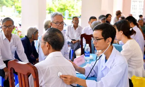 Hà Nội sẽ khám miễn phí cho người dân ít nhất mỗi năm 1 lần