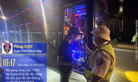 Xe khách 38 chỗ nhồi 53 người trên Quốc lộ 1