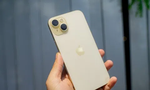 Chiếc iPhone giá chạm đáy sau Tết