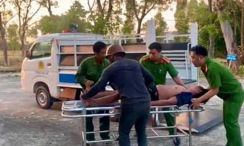 Công an kịp thời cứu người đàn ông co giật trên đường tránh ở Gia Lai