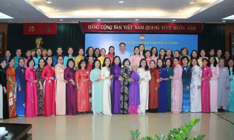 TPHCM họp mặt, tôn vinh nữ cán bộ Mặt trận