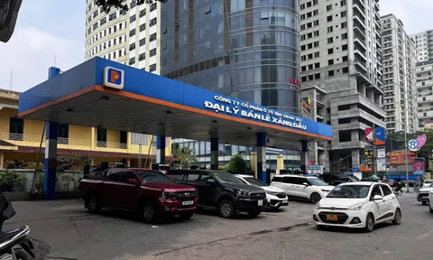 Yêu cầu xử lý hoạt động bán xăng dầu bằng chai, lọ