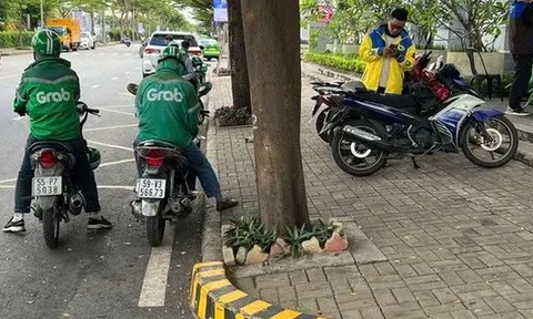 Giá xăng tăng mạnh, tài xế công nghệ ngại nhận cuốc ngắn