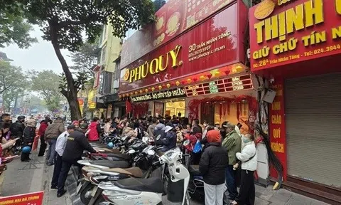 Giá bạc sáng nay tiếp đà giảm, bạc Phú Quý còn hơn 3,1 triệu đồng/lượng