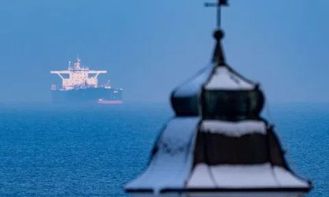 Giá dầu tăng cao, ông Putin ra thông báo: Nga sẵn sàng cung cấp dầu mỏ và khí đốt cho châu Âu với một điều kiện