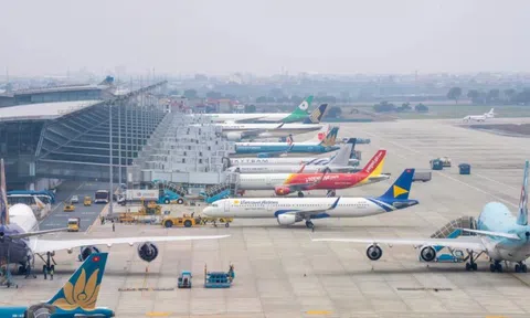 Sắp cạn kiệt nhiên liệu, ngành hàng không kiến nghị 'giải cứu khẩn cấp'