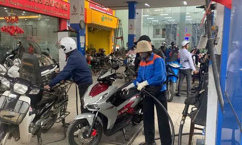 Nhiều mặt hàng xăng dầu tăng giá, dầu hỏa tăng cao nhất 2.513 đồng/lít