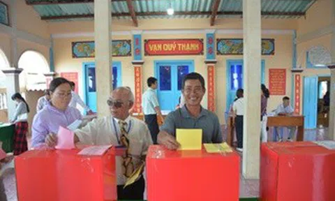 Không khí bầu cử tại đảo xa Phú Quý