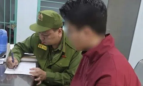 Nam thanh niên 20 tuổi đặt máy quay lén tại nhà vệ sinh nữ