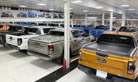 Lo bị cấm vào nội đô, nhiều chủ xe bán tải ở Hà Nội vội vã thanh lý: 'Bán sớm cho được giá'