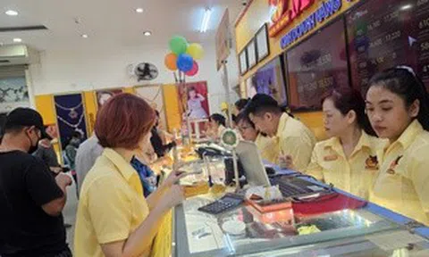 Giá vàng, bạc sập mạnh, "cơn ác mộng" hơn 10 năm trước có quay trở lại?