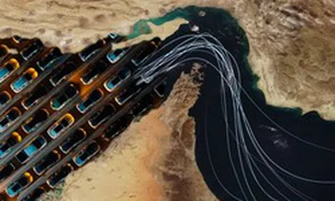 Cứ ngỡ xe điện sẽ “cứu thế giới” trước cảnh giá xăng tăng, ai ngờ giờ nó cũng kẹt ở eo biển Hormuz luôn rồi