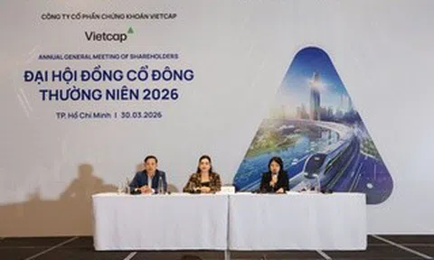 Chủ tịch Vietcap Nguyễn Thanh Phượng nêu giải pháp giảm áp lực cho ngành ngân hàng