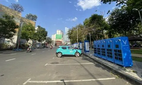 Sở Xây dựng TPHCM yêu cầu hoàn thành 3.000 tủ đổi pin trước ngày 10-4