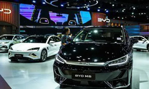 Giá dầu đắt đỏ khiến thế giới chao đảo, nhưng lại mở cánh cửa cho một hãng xe điện Trung Quốc xuất khẩu kỷ lục 1,5 triệu xe