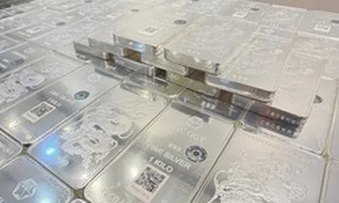 Sáng nay, giá bạc quay đầu giảm