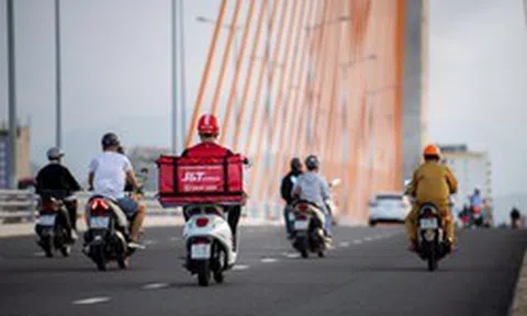 Nắng nóng, giao mùa thúc đẩy nhu cầu gửi hàng cá nhân tiện lợi