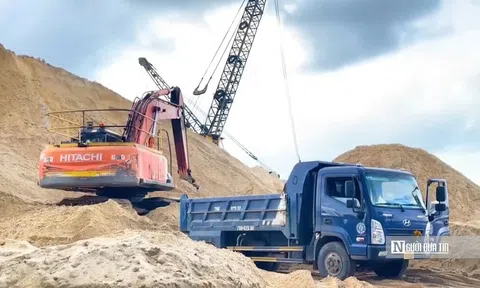 Giá vật liệu xây dựng “leo thang”, áp lực lan từ dân dụng đến đầu tư công