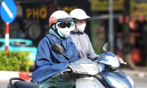 Nắng nóng gay gắt trên khắp cả nước, nhiều nơi trên 40 độ C