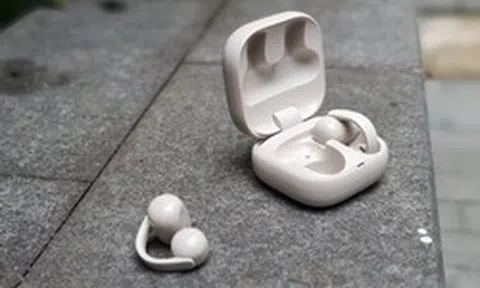 Sony LinkBuds Clip WF-LC900: Tai nghe cho người 'không muốn tách khỏi thế giới'