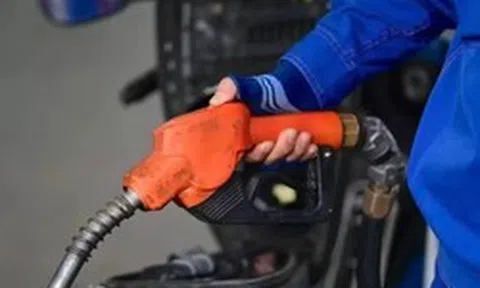 Doanh nghiệp sắp được tự quyết giá xăng dầu?