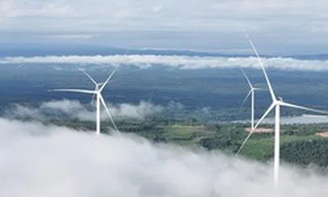 Từ công trường ‘3 không’ đến dòng điện vượt biên giới: Cách Bầu Hiển làm nên kỳ tích Savan 1 trong 16 tháng