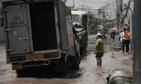 TPHCM duyệt sửa khẩn cấp đường vào cụm cảng Tân Thuận