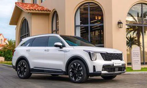 Loạt xe Kia giảm giá hàng chục triệu đồng, có mẫu rẻ hơn cả xe hạng A