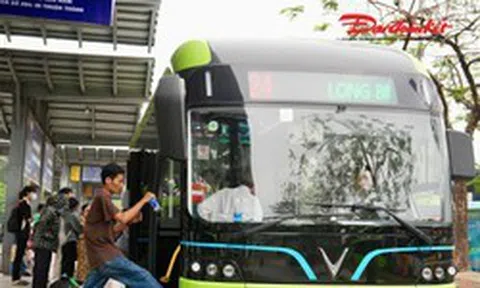 Hà Nội bổ sung 53 xe buýt điện, nâng chất lượng phục vụ trên 3 tuyến