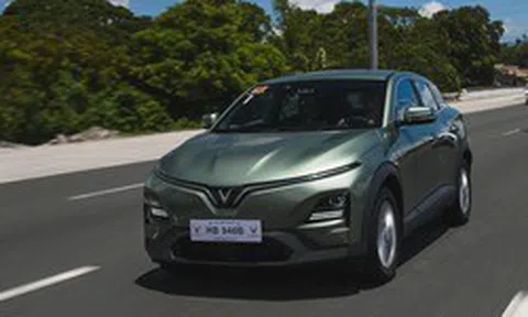 Tỷ phú Phạm Nhật Vượng đón tin vui bất ngờ: Doanh số xe điện tăng vọt 250%, đứng top ở 1 quốc gia Đông Nam Á