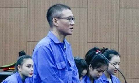 Cựu Phó chủ tịch phường "xào ke" xuyên đêm cùng 2 nữ nhân viên lĩnh án