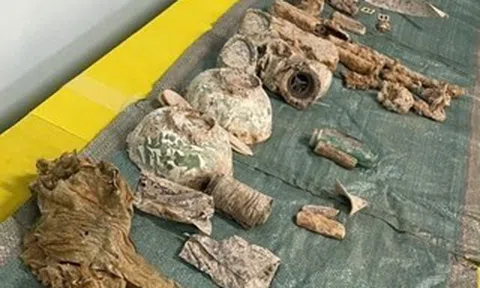 Tìm thấy 3 hài cốt liệt sĩ cùng nhiều di vật quan trọng, có 3 bát ăn cơm B52