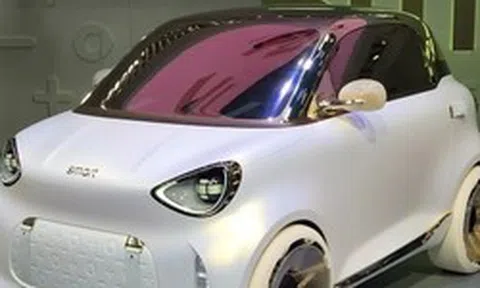 Mẫu xe điện mini 2 chỗ đi được 300 km mỗi lần sạc