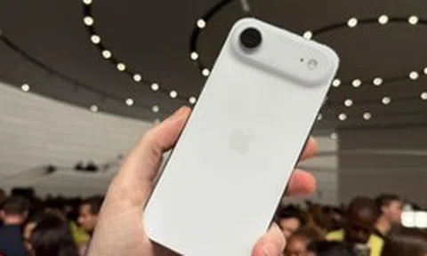 Chiếc iPhone mới ra mắt giảm không phanh hơn 10 triệu đồng, rẻ hơn iPhone 17