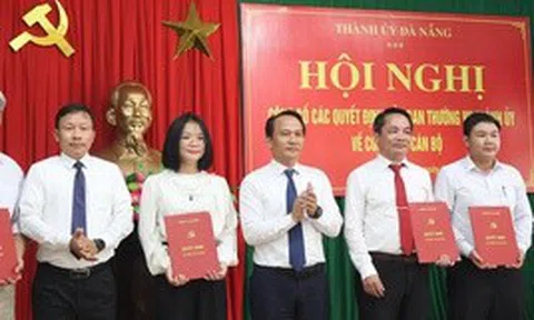 Một xã ở Đà Nẵng thay bí thư và Chủ tịch UBND cùng lúc